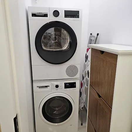 арена изгрев Appartement Burgas