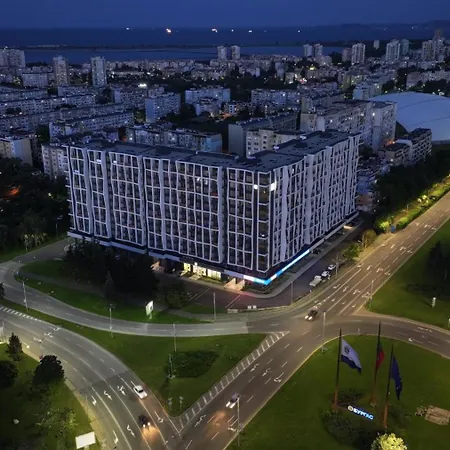 арена изгрев Апартамент Бургас